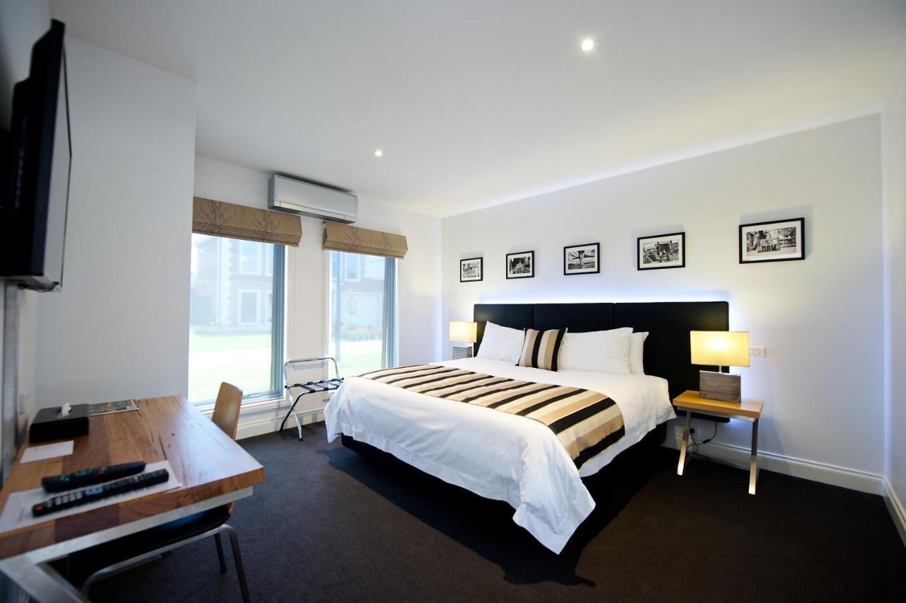 Mansi On Raymond Aparthotel Sale Bagian luar foto
