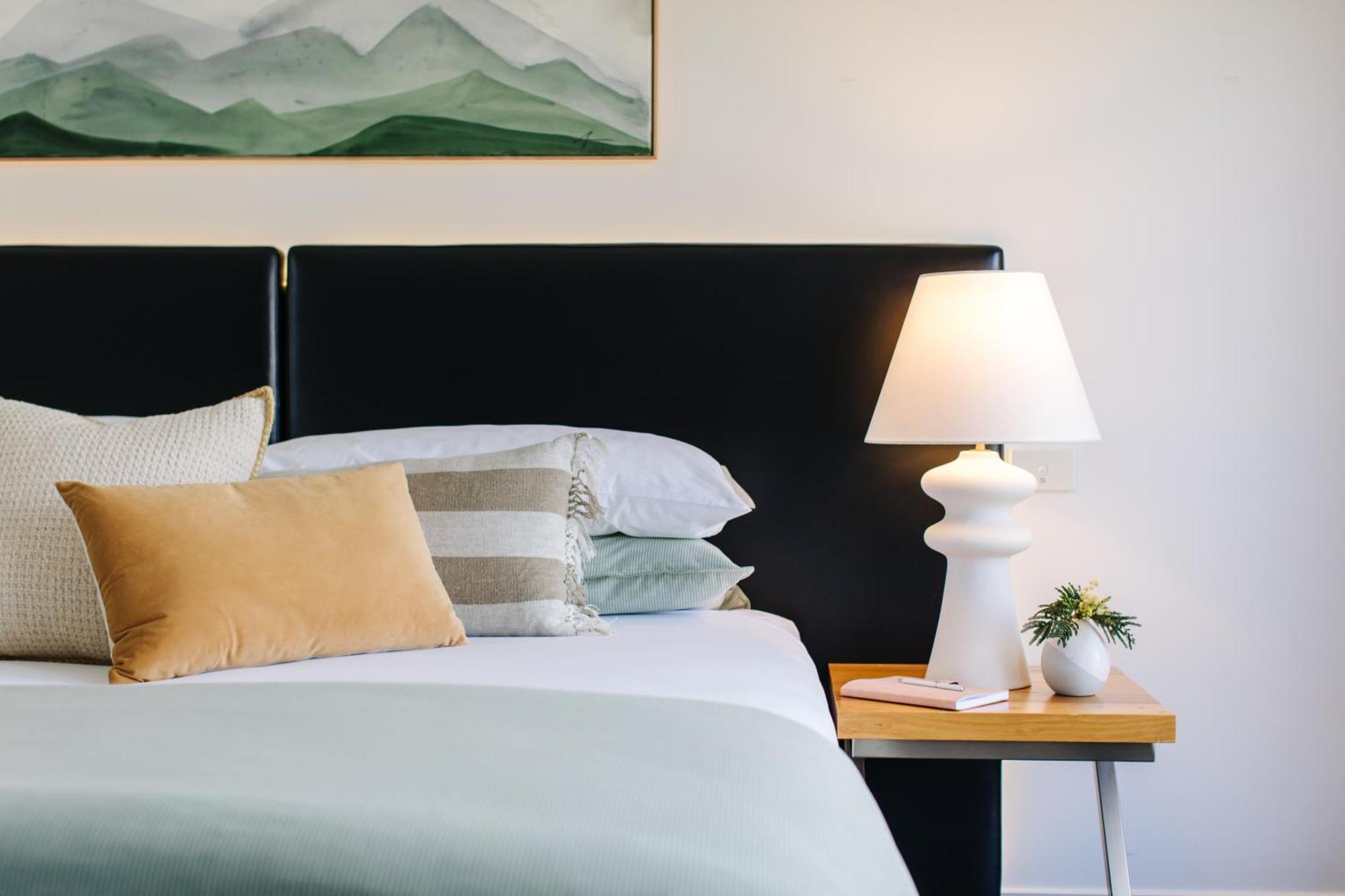 Mansi On Raymond Aparthotel Sale Bagian luar foto